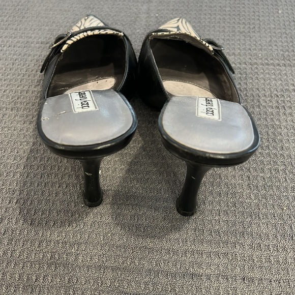 Leather slip on heels size 8.5 - Picture 4 of 5